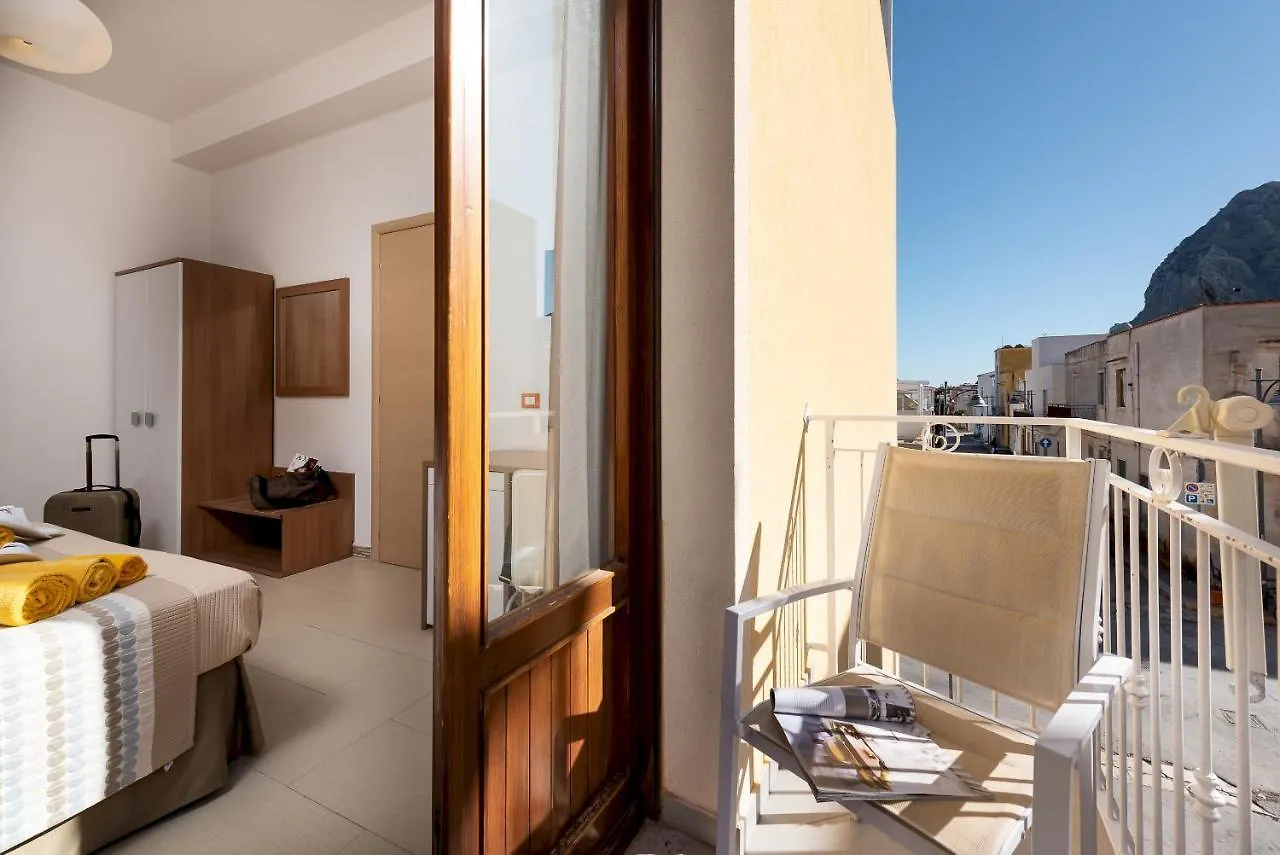 B&B A Casa Di Aurora Rooms San Vito Lo Capo 0*,  Italie