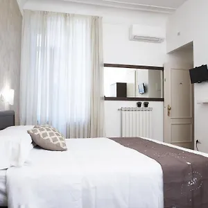 capri-rome.it-romehotels.com/