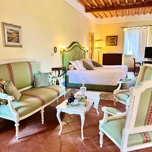 https://villa-la-dogana-lucca-55100.it-tuscanyhotel.com