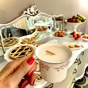 https://villa-la-dogana-lucca-55100.it-tuscanyhotel.com